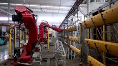 权人应正在授权范畴内利用